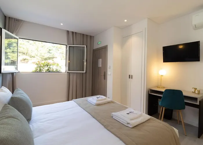 Отель Salmanha Фигейра-да-Фош